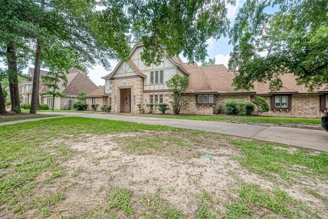 Building Photo - 11302 Hylander Dr