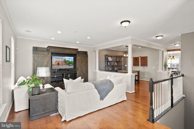Foto del edificio - 9502 Lee Ct