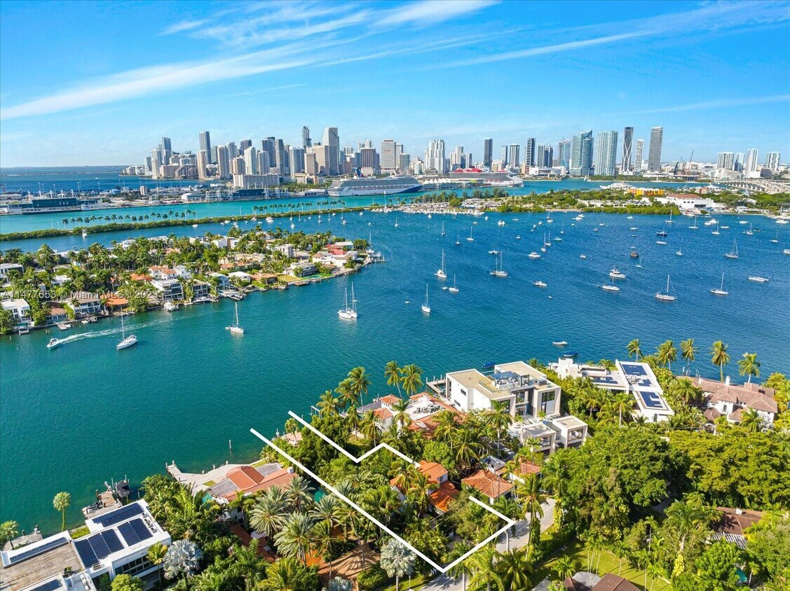 400 S Hibiscus Dr, Miami Beach, FL 33139 House Rental in Miami Beach