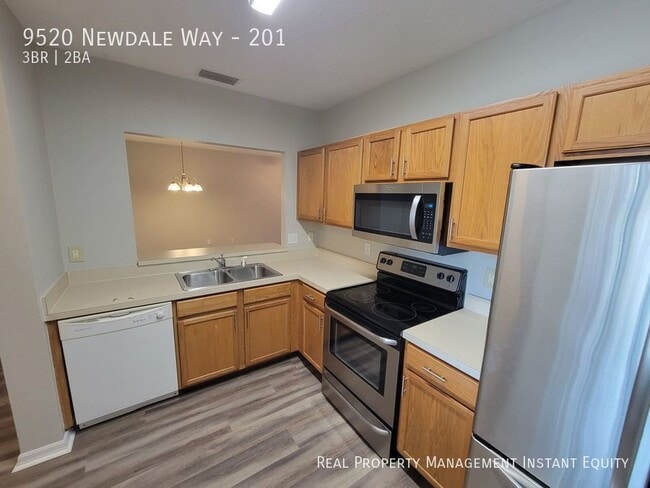 Building Photo - 9520 Newdale Way