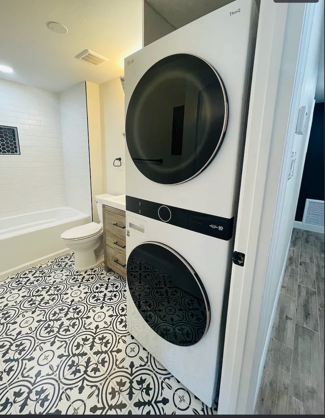 Foto del edificio - Glen Ave