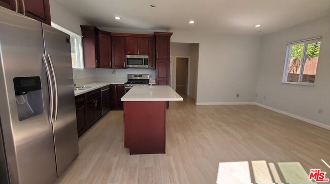Building Photo - 20326 W Oxnard St