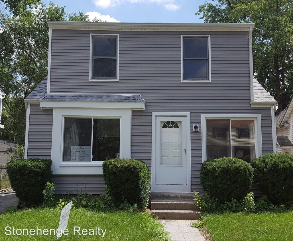 Primary Photo - 1834 Evansdale Ave