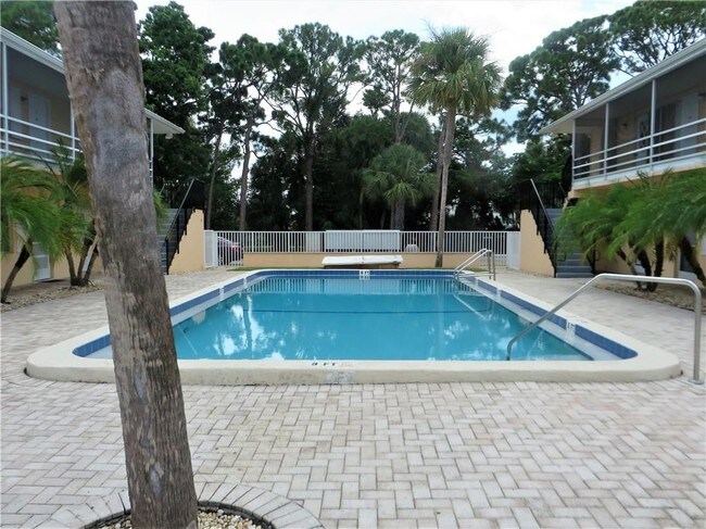 Foto del edificio - 333 SE Martin Ave