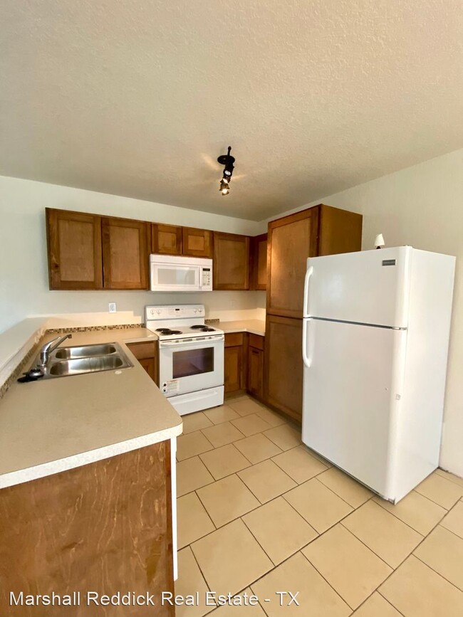 Building Photo - 3 br, 2 bath House - 207 Carranza St