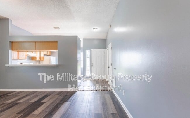 Foto del edificio - 3390 Millcrest Pl