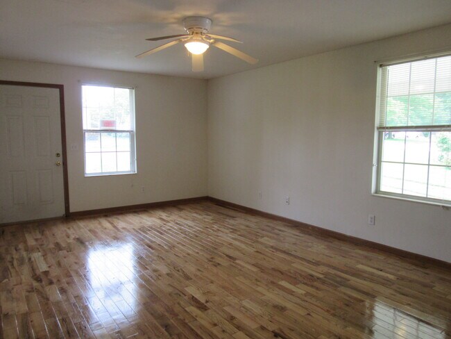 Foto del edificio - 4237 Auburn Rd
