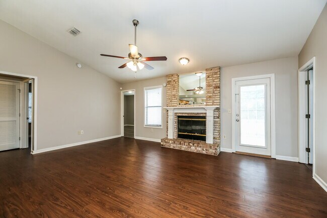 Foto del edificio - 641 Charles Pinckney St