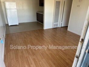 Building Photo - 1955 Grande Cir