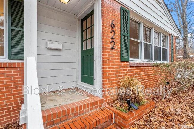 Building Photo - 622 Griffis St