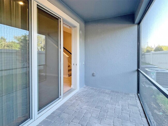 Foto del edificio - 3228 Sunrise Spg Pl