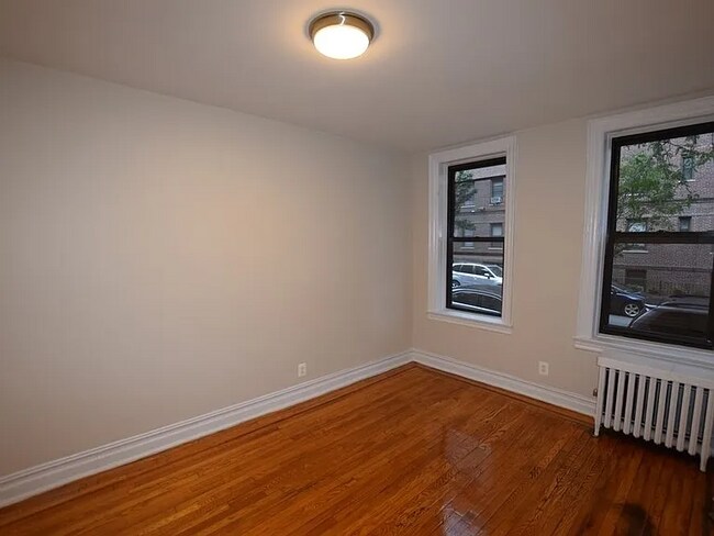 Foto del edificio - 25-10 31st Ave