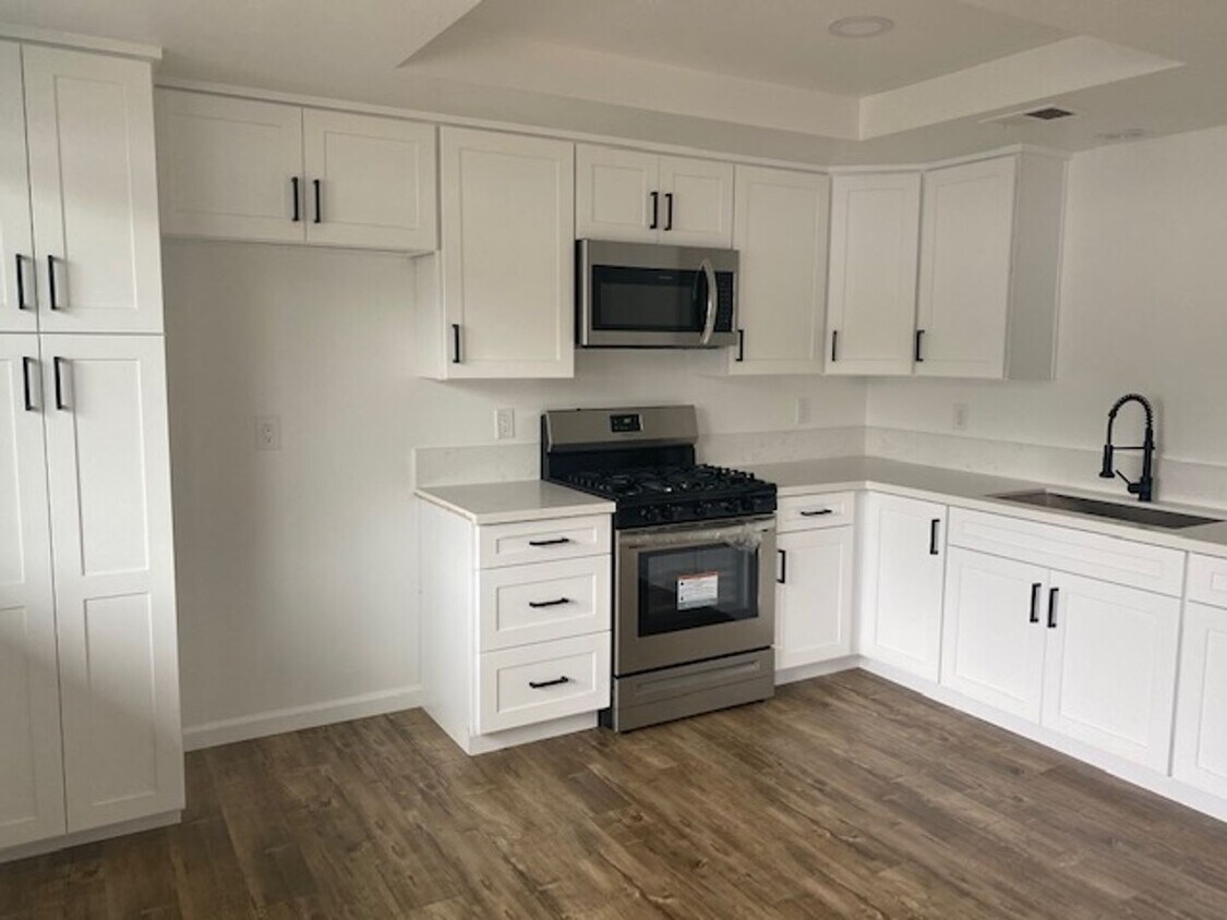 Primary Photo - 735 E. 2nd Street, Escondido
