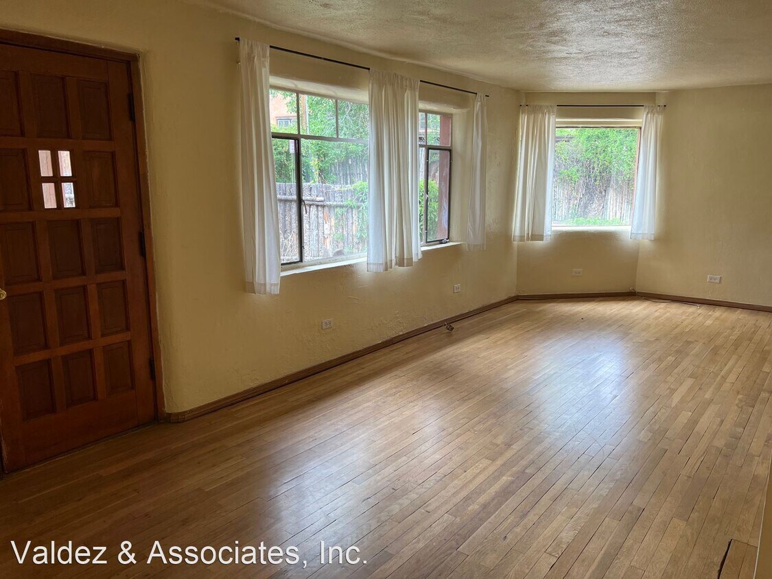 423 Camino Don Miguel, Santa Fe, NM 87505 House Rental in Santa Fe