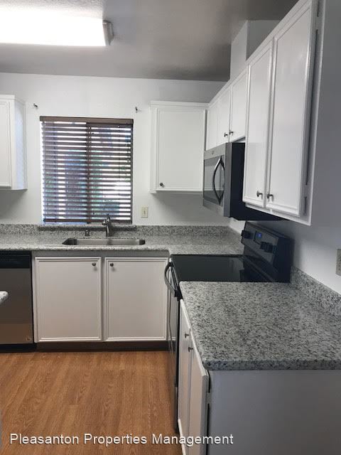 Building Photo - 2 br, 1 bath House - 5344 Wisteria Way