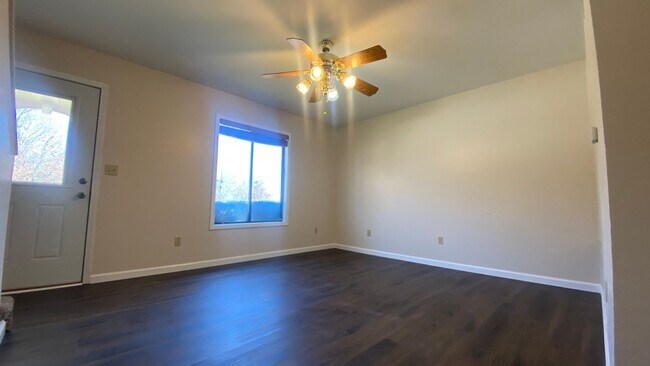 Foto del edificio - 176 Vickie Lynn Ln