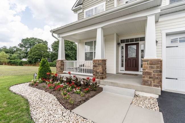Building Photo - 1512 Hideaway Pl
