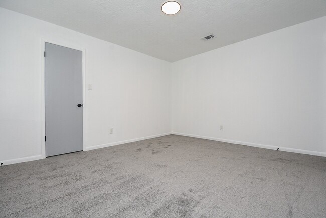 Foto del edificio - 15814 Winding Moss Dr