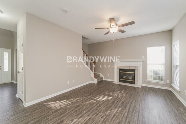 Building Photo - NEW Lower Rental Rate Leasing Special: Mar...