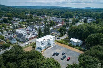 Building Photo - 2 Elm St