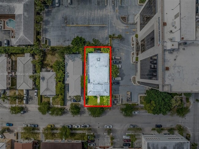 Building Photo - 130 Antiquera Ave