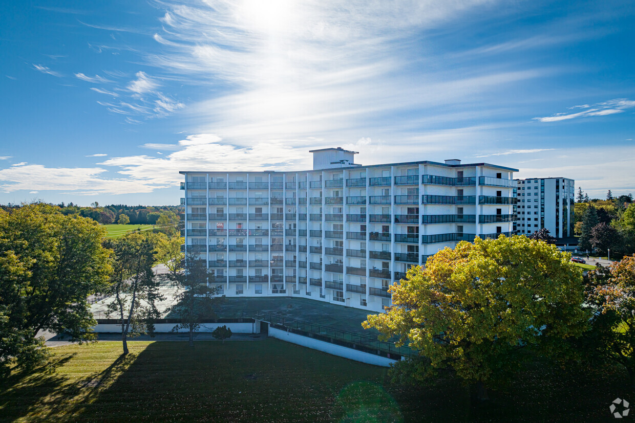 Extérieur - Woodlawn Towers Apartments