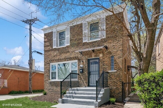 Building Photo - 8246 S Yates Blvd