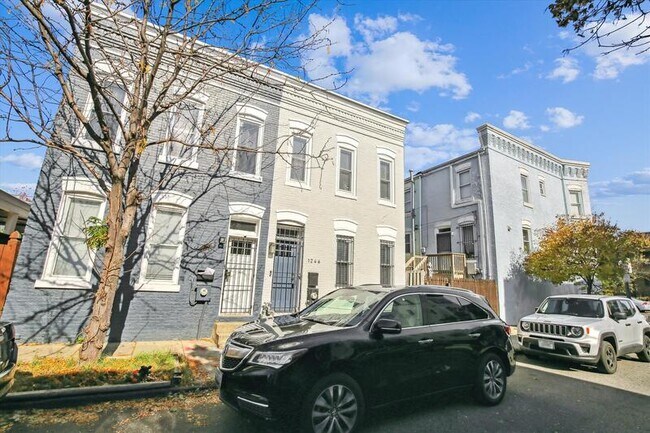 Building Photo - 1246 Wylie St NE