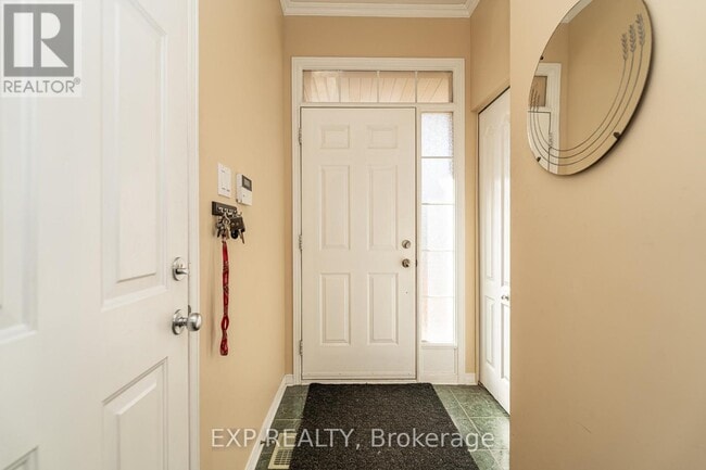 Building Photo - 342 Freedom Private