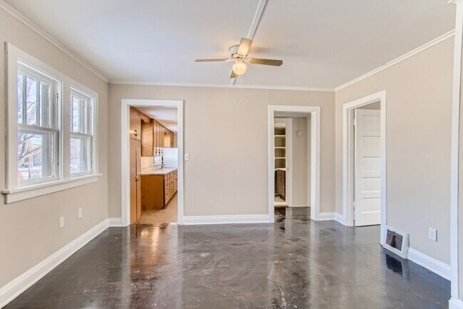 Foto del edificio - 402 South 13th Avenue, St. Charles, IL, 60174