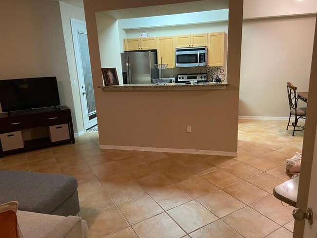 Building Photo - 11016 Legacy Dr