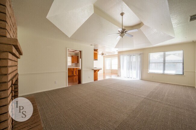 Foto del edificio - North West Fresno Home, 3BR/2BA, 1878sf, N...
