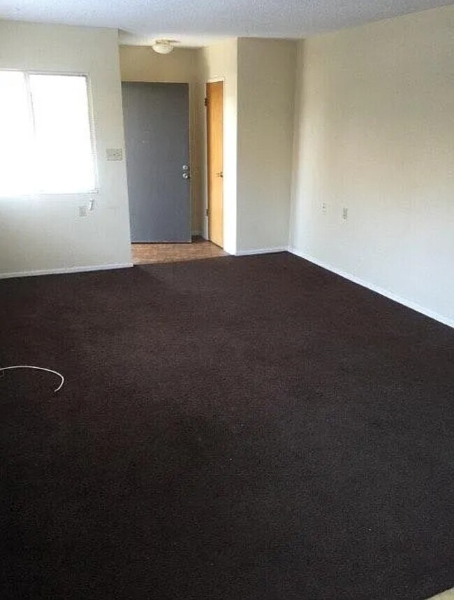Building Photo - 25982 Tamarisk Dr