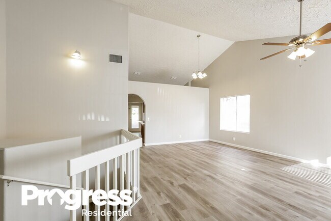 Building Photo - 16810 S 29th Pl