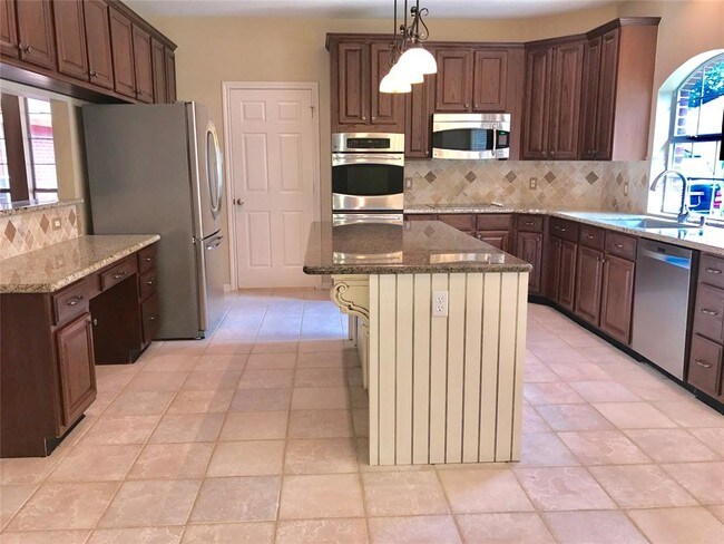 Building Photo - 3110 Saddle Ridge Ct