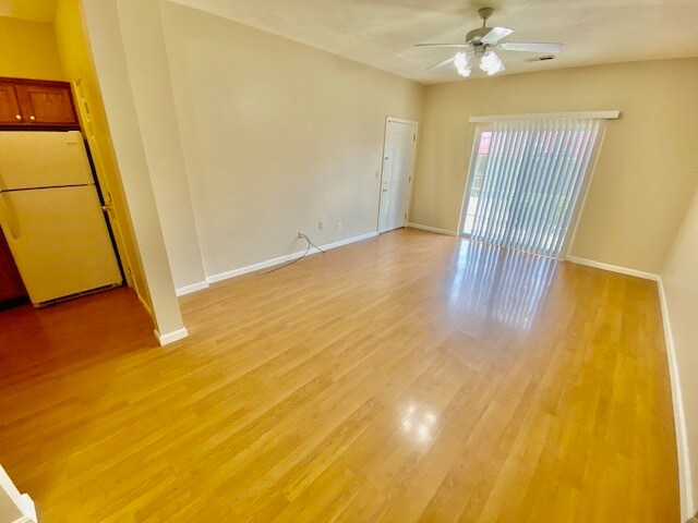 Foto del edificio - 1713 N Spring St