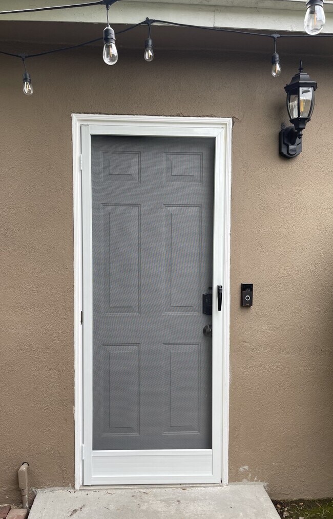 front door - 8517 Barnsley Ave