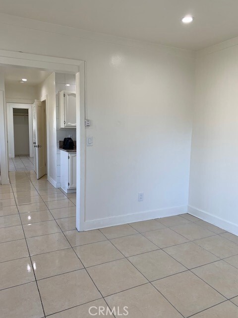 Building Photo - 2005 W Ave 33