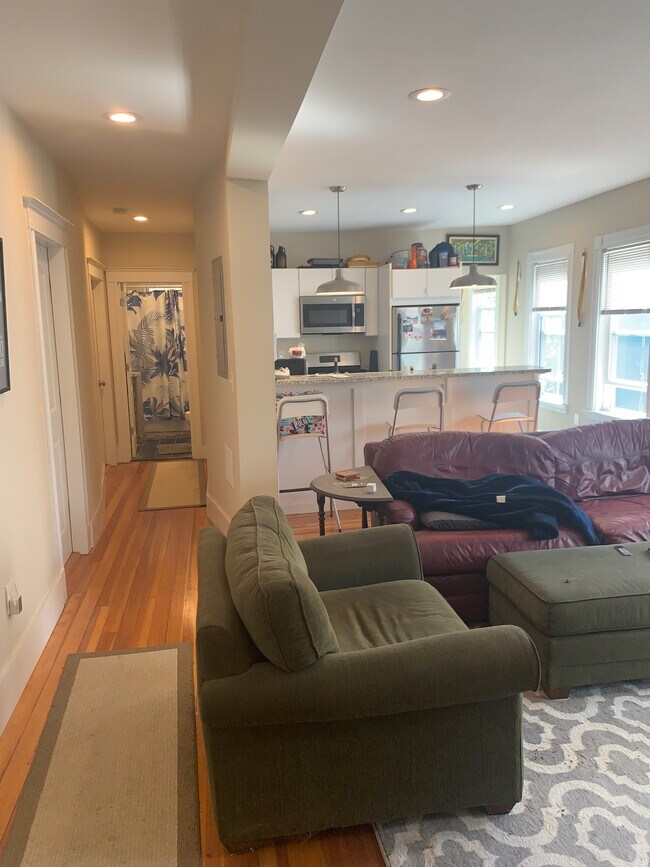 Foto del edificio - 102 Morrison Ave