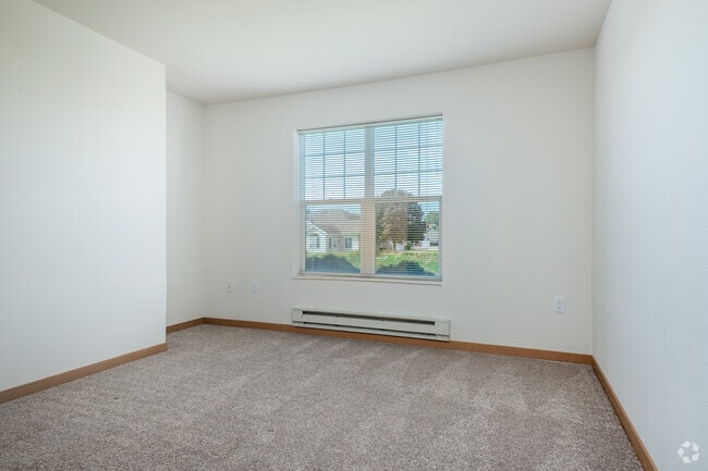 1BR, 1BA - 760SF - Bedroom - Shadow Creek