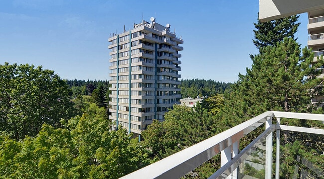Building Photo - Bellevue Towers