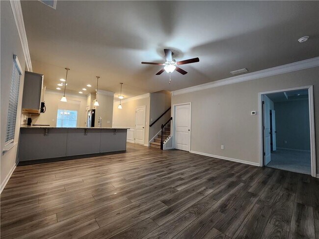 Building Photo - 124 Hickory Village Cir
