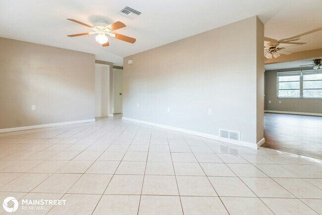 Foto del edificio - 5822 Elena Dr, Holiday, FL 34690