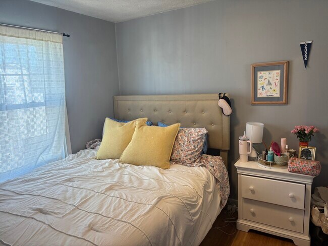 Foto del edificio - 522 E 3rd St