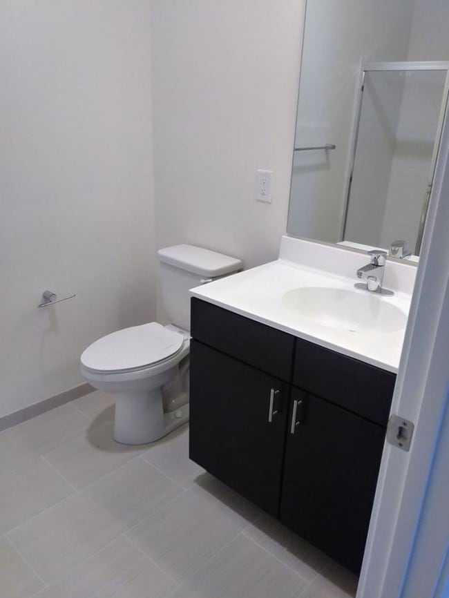 Building Photo - 2 bedroom in Weymouth MA 02190