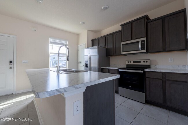 Foto del edificio - 513 Spanish Oaks Way