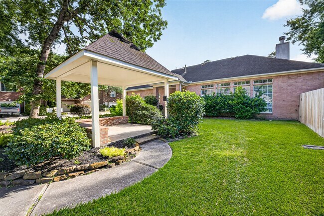 Foto del edificio - 3117 Cedar Knolls Dr