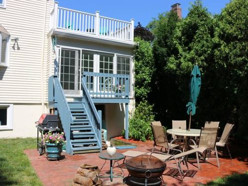 Building Photo - 100 Bright Rd