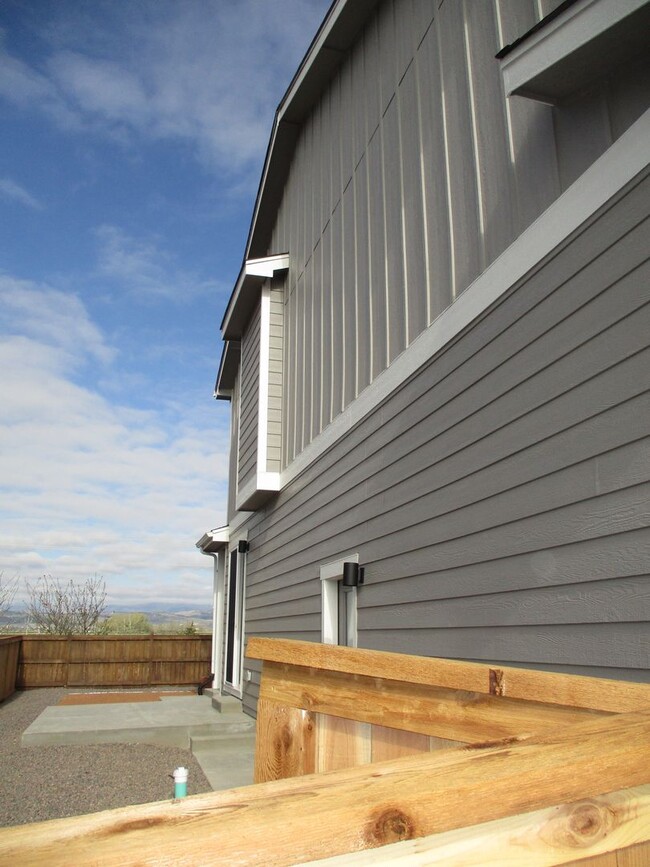 Foto del edificio - Brand New Berthoud Property facing the Mou...