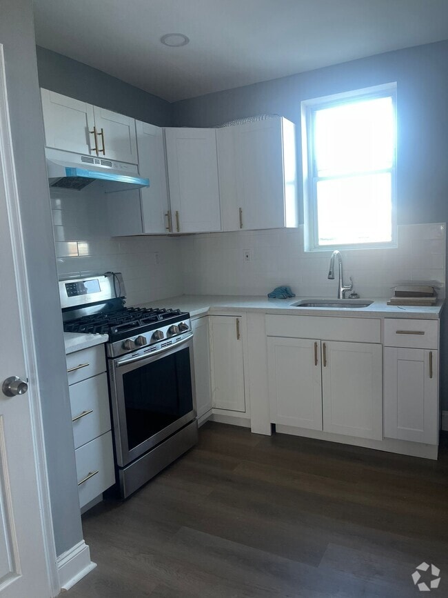 Building Photo - 4265 Ormond St
